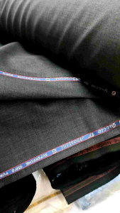 (Harga 1 Meter ) Bahan Kain stelan jas & Blazer pure wool Guccio superfine 350s