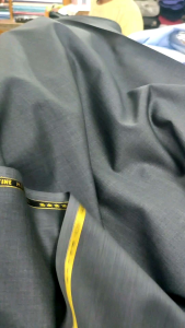 Kain Celana Pure Wool Biella: Kualitas Terbaik