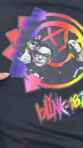 Kaos Reglan Terlaris: Baju Murah Pria & Model Terbaru Band BLINK182
