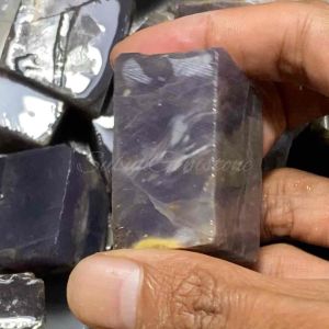 Bongkahan Batu Akik Kecubung Lavender: Bahan Lempan Batu Akik