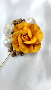 พร้อมส่ง พินติดสูท พินติดเสื้อ พินติดอก ดอกกระดาษสา ประดับด้วยเกสรสีทอง/ประดับลูกปัดมุก พินก้านสีทอง