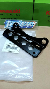 BREKET FAIRING SSR STAY UPPER BREKET DUDUKAN FAIRING KRR KR150 SSR  ORIGINAL KAWASAKI THAILAND