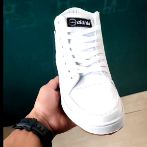 Aldhis Sepatu Putih Boots Pria Sepatu High Tinggi Full White Boot Casual Cowok Antislip
