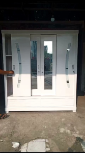 Lemari Pakaian 4 Pintu Sliding Door (Khusus Jabodetabekkar)