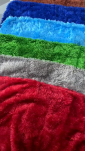 Sarung Bantal Sofa Bulu Halus Lembut Resleting