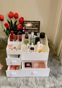 Kệ mỹ phẩm lượn sóng siêu xinh 30cm