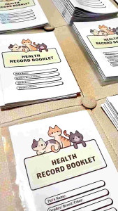 Pets Vaccination Record Booklet (Clean and Minimalist Trending design) Health Tracking for Cats and Dogs Vet Certificate Immunization Deworming Vet Card Customize