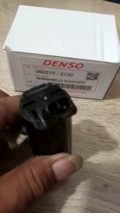 MOTOR WASHER / DINAMO AIR WIPER DEPAN TOYOTA SOLUNA