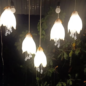 Trang Trí Tiệc Cưới Sân Vườn Khách Sạn Homestay Đèn Hoa Trang Trí Thả 5 Bông Lan Bóng 3w Mẫu Chuẩn Đẹp Nguần 220v