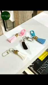 พวงกุญแจพู่หนัง สไตล์วินเทจ 38 มม.(คละสี)