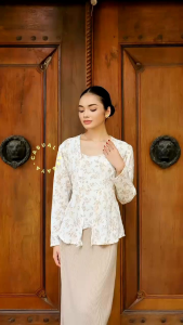 KUTUBARU KEBAYA CRINKLE MOTIF CHAVA KEKINIAN KEBAYA WISUDA PREMIUM