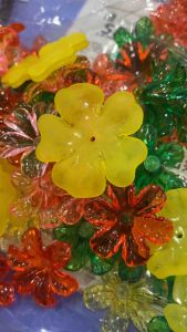 Hoa pha lê đủ màu làm hoa trang trí tiệc tùng lễ Tết đẹp