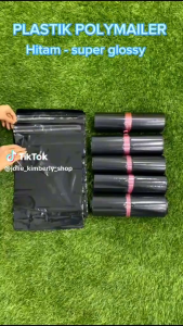 Plastik polymailer packing uk 28 × 42 cm HITAM / 100pcs