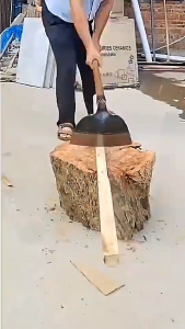 CANGKUL KEPALA BAJA KUAT DAN TAHAN LAMA