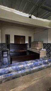 Dipan Kayu Jati Tempat Tidur Minimalis Plus 1 Pcs Meja Nakas Jati