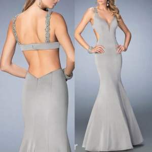 Gray & White elegant long evening formal gown- US size: 2 [Preowned]