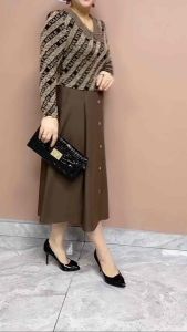 Set Thiết Kế Áo Lẻ Tay Dài Phối Chân Váy Đầm Trung Niên Dự Tiệc Sang Trong Cho Mẹ - SET03