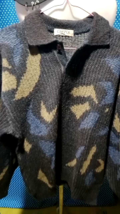 Atasan Rajut Pria Hitam: Desain & Bahan Berkualitas