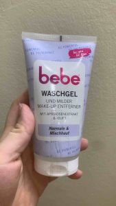 Gel rửa mặt tẩy trang tinh chất quả mơ Bebe nội địa Đức
