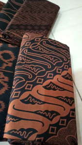 kain batik genesan coklat hitam dua meteran bahan Kamen dan atasan batik adat jawa