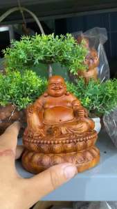 Tượng Phật Di Lặc ngồi tọa sen để ô tô phòng trà biểu tượng phổ biến trong Phật giáo phong thủy gỗ sưa cao 12-11-9cm