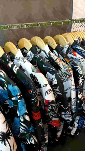 KEMEJA MOTIF PANTAI BUNGA LENGAN PENDEKHEM SURFING PRIA DAN WANITA ATASAN COWOK  DISTRO