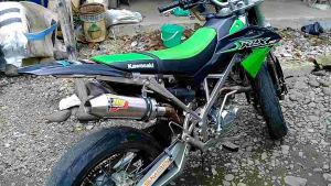 Knalpot Racing KLX R9 Titan Silencer: Pilihan Terbaik untuk Anda