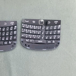 Bộ bàn phím zin nguyên khối blackberry 9900/9930( thanh ngang đen)