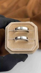 Cincin Pernikahan & Tunangan: Emas, Perak, Platinum & Palladium Bergaransi