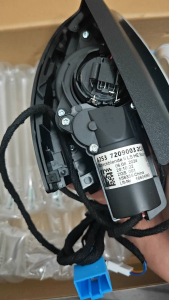 Loại 1: Loa xoay 4D Burmester LED 64 màu – Lắp cột A Mercedes C GLC E S – W205/X253/W213/W222/W223