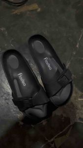 Sandal Nyaman Untuk Sehari-Hari: Panduan Lengkap