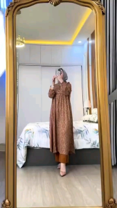 Set Long Tunik Sabrina Atasan Bahan Rayon Diamond Premium Busui 4 Kancing Depan Pergelangan Tangan Karet Ada Variasi Rufel Di Bagian Pundak Kerah sanghai Tali Samping Celana Kulot Bahan Crinkle