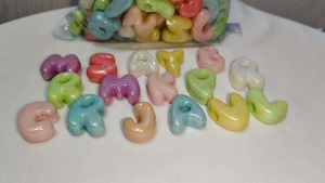 250grams(est.89pcs) Pastel Chunky Letter Beads 27mm Large Hole DIY Bracelet Necklace Accessories Alphabet Beads for Jewelry Making Craft Supplies Random