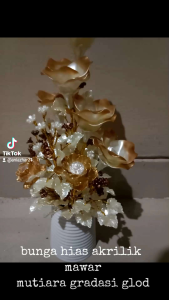 bunga mawar  mutiara gradasi glod