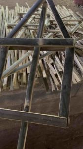 กรุณาเลือก "ไม้หลักเลื้อย ไม้หลักรูปบ้านเสาไม้เลื้อย ขนาด 100x25ซม. ราคาชิ้นละ 95 บาท