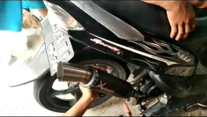 Knalpot Samlong AK-Speed Beat karbu / Beat fi / Vario 125 /Vario 150 LED old/new