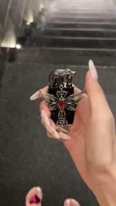 HỘP QUẸT BẬT LỬA GA KHÒ 2 CHẾ ĐỘ KHẮC NỔI HÌNH ĐÔI CÁNH ĐỘC LẠ SG