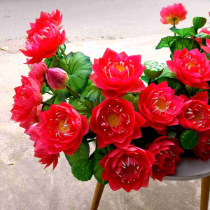 Lẵng hoa sen trang trí tượng Bác Hồ - Hoa giả