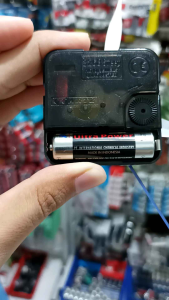 Mesin Jam Dinding Model Sweep Awet