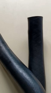 SELANG RADIATOR MITSUBISHI L-300 DIESEL ATAS BAWAH