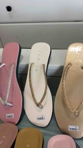 Ismile - Lyy Sandal wanita jepit mutiara terbaru