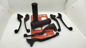 Paket Handle Rem Standar Hitam+Hangrip RCB Hitam Vario110 CBS Vario 125 CBS Vario 150 CBS Vario110 cw Carbu BEAT CARBU Mio soul Mio Sporty Mio Smile Mio GT 125 Dill