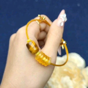 Q975 Vòng cáp lu thống MH Vàng Nâu mix ngũ điếu Hổ Phách vàng Thổ và Kim - Phong Thuỷ TUDO P