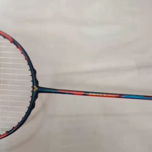 Raket Bulutangkis Victor Spiderman: Raket Berkualitas Tinggi Untuk Pemain Profesional