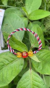 Gelang Tridatu Tiga Kristal: Aksesoris Meditasi & Kesejahteraan