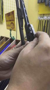 1 คู่ ก้านปัดน้ำฝนตรงรุ่น ISUZU D MAX ดีแม็กปี2004-2011 คุณภาพ การใช้งาน 200,000 ครั้ง