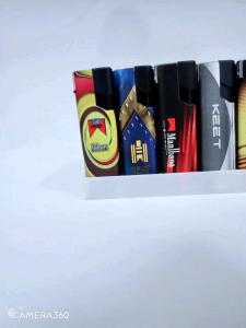 RH A16S Fahion Windproof Lighter (random)