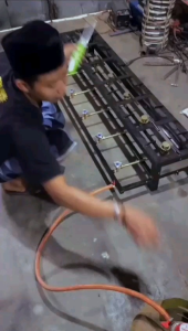 Kompor 4 Tungku (Sambel Cobek Gami) Ukuran 14-20 Cm