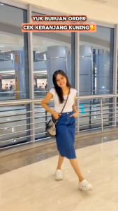 Rok Pendek Jeans Wanita A-Line Higwaist Jumbo Muat Bb Sampai 80kg Rok Pendek Belah Depan Wanita Kekinian