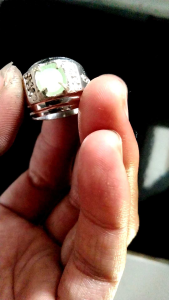 Cincin akik m u s t i k a lipan bulat nyala dalam gelap